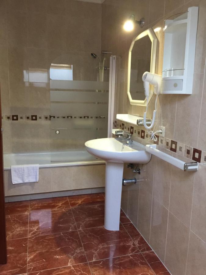 Hotel O Noso Bar كامبادوس المظهر الخارجي الصورة